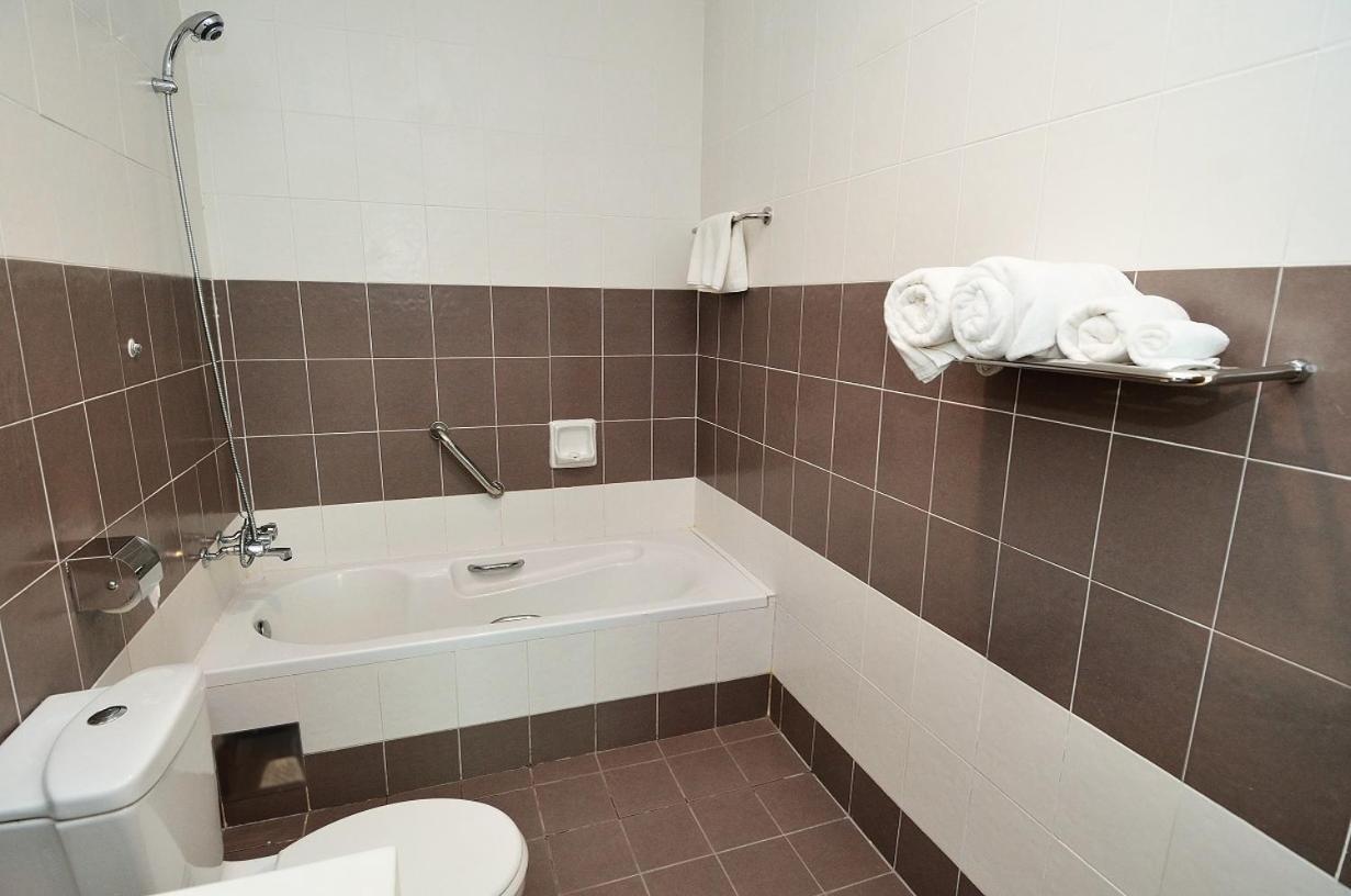 Holiday Villa Hotel & Suites Kota Bharu - Wakaf Che Yeh, Night Market Экстерьер фото