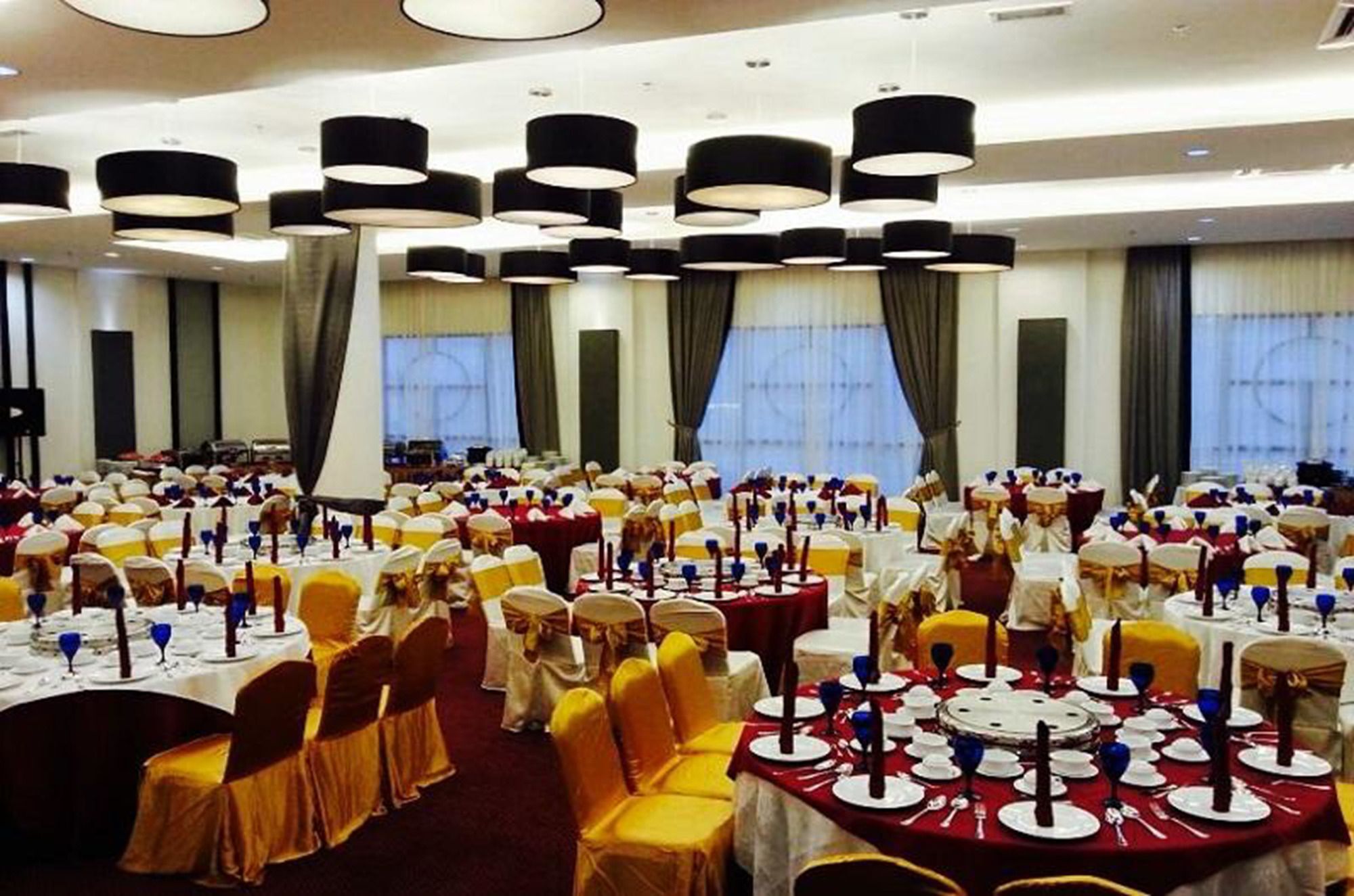 Holiday Villa Hotel & Suites Kota Bharu - Wakaf Che Yeh, Night Market Экстерьер фото
